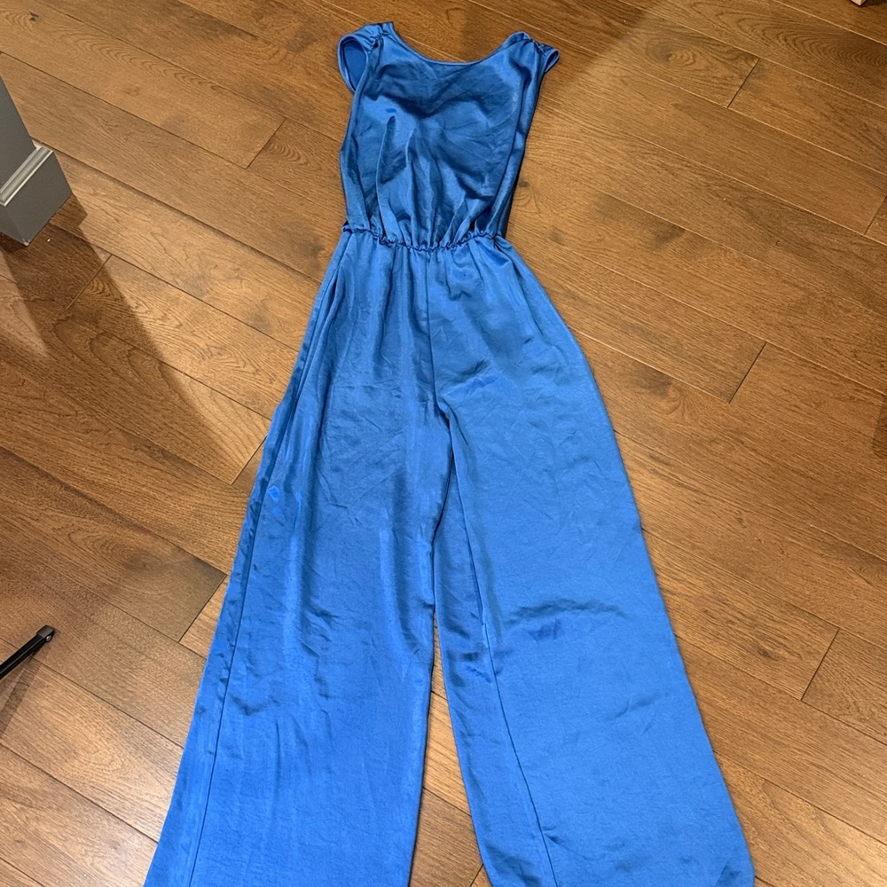Nasty Gal NWT Knot Back Crew Neck Wide Leg Jumpsuit Size 6 C11-043